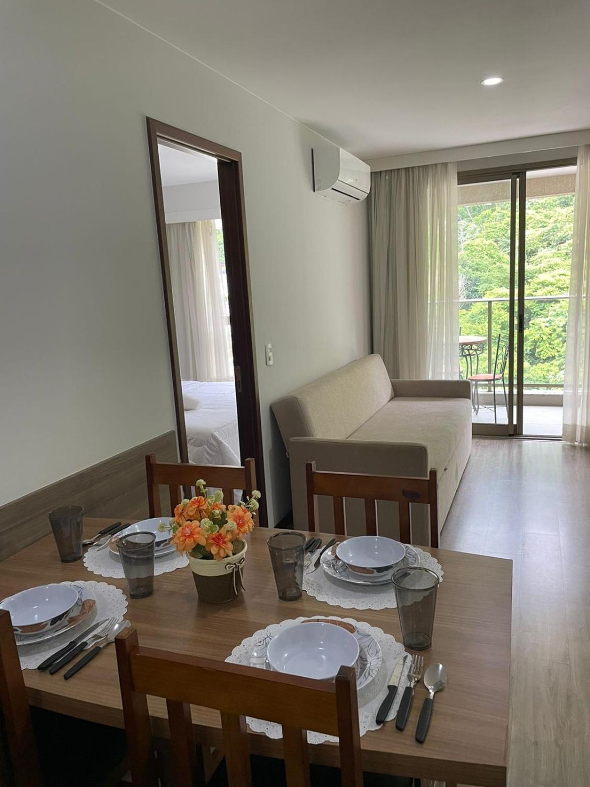 Apartamento com Vista das Montanhas